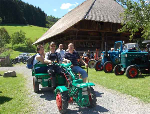 Oldtimer-Traktoren-Treffen im Freilichtmuseum Vogtsbauernhof in Gutach