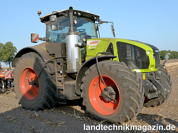 Xl Bild 2 Dieser Claas Axion 960 Ist Mit Der Nun Werkseitig Vorrüstbaren Ctic 2800 6583